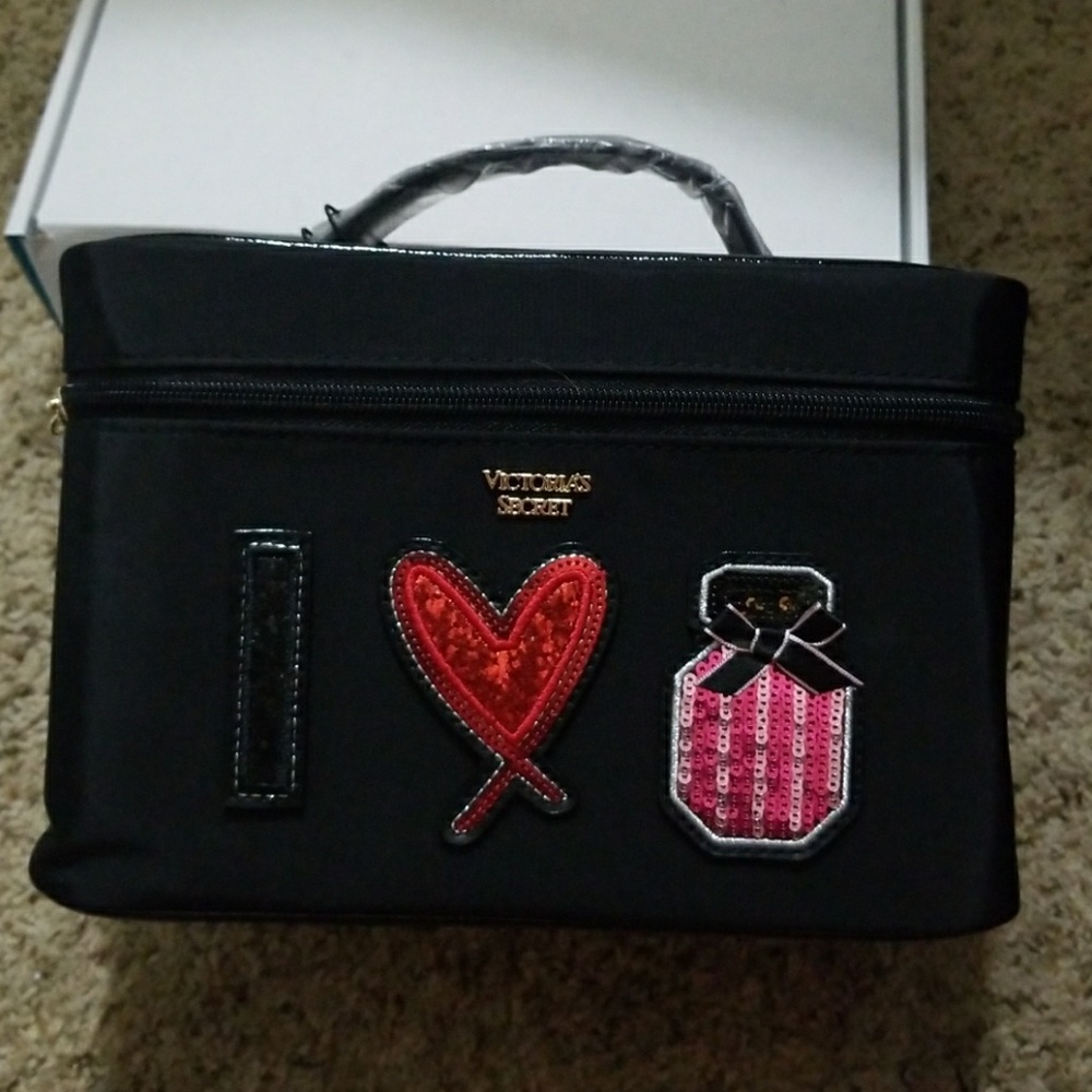 Cosmetic travel bag VS